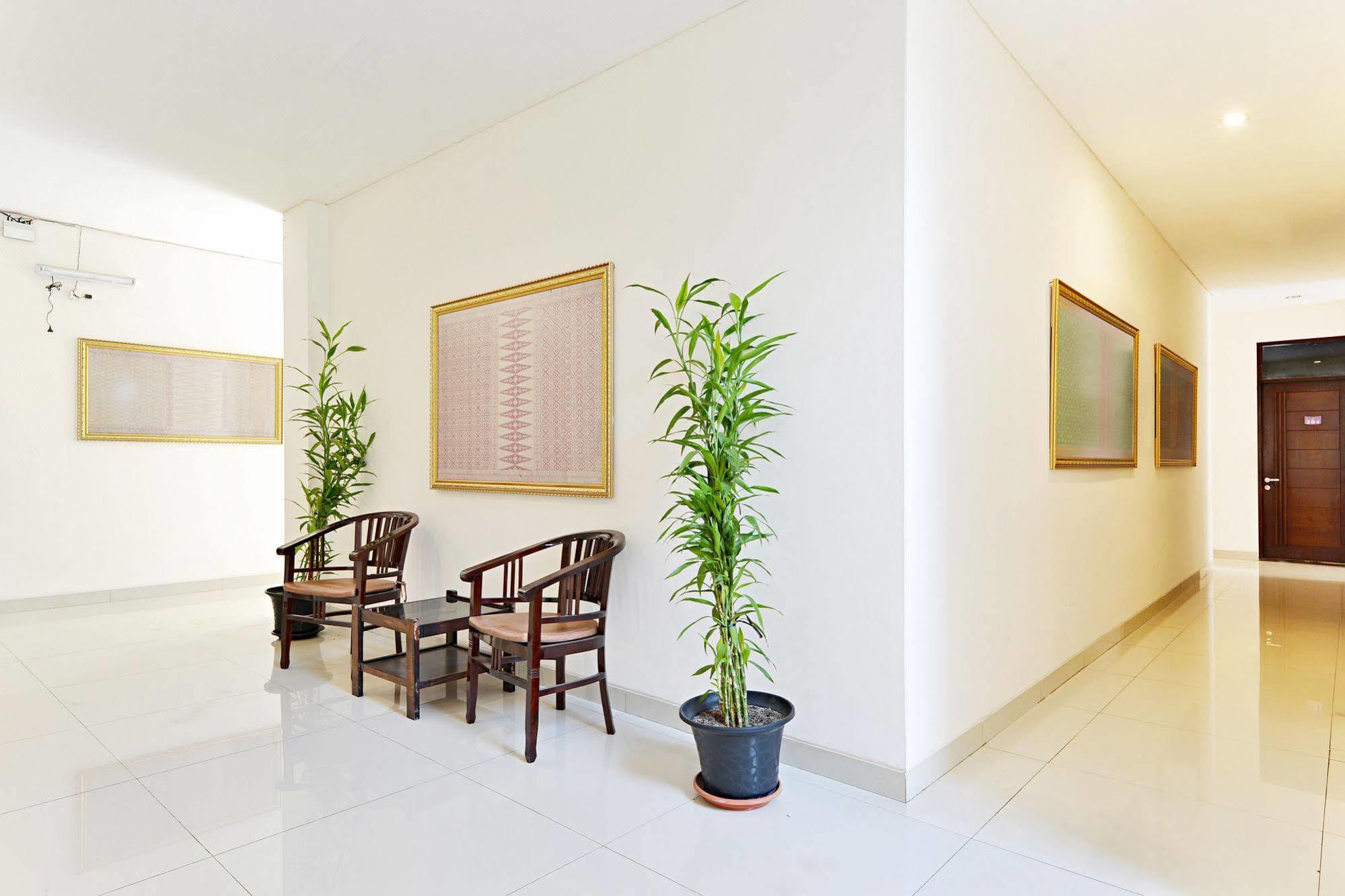 Zen Rooms Riau Natuna Bandung Exterior photo